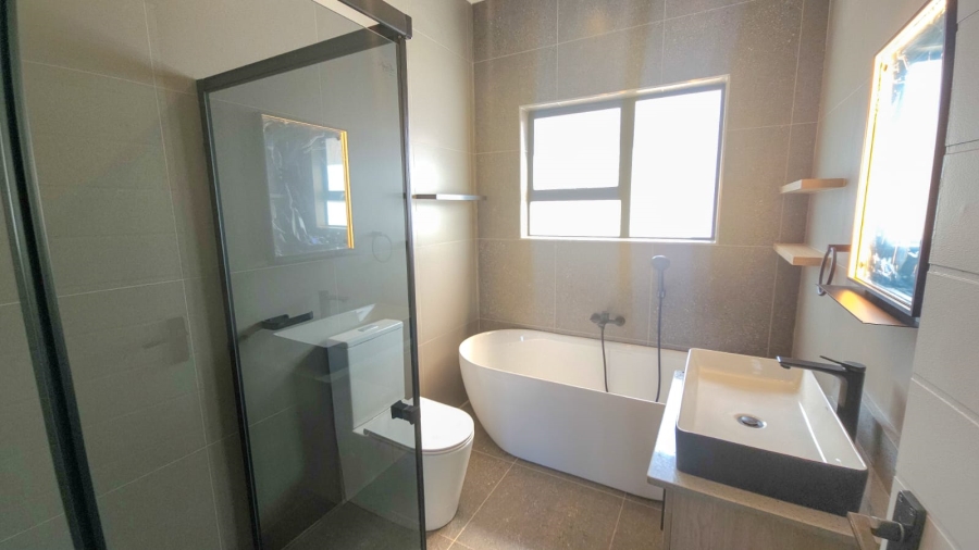 To Let 3 Bedroom Property for Rent in Melodie North West